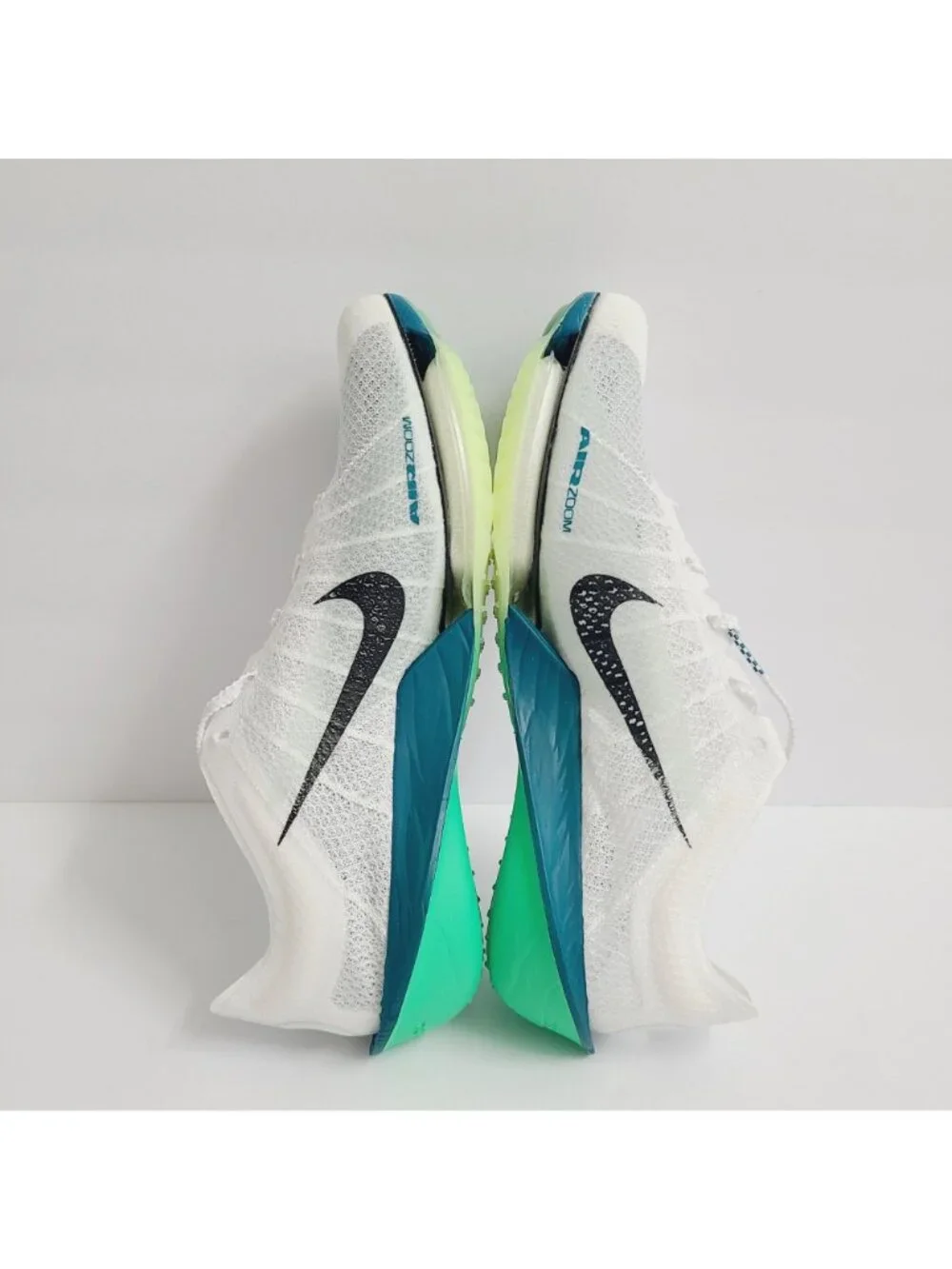 NEW Nike ZoomX Victory 2 Track & Field Shoes NO SPIKES FD8411-100 Size 8.5 White